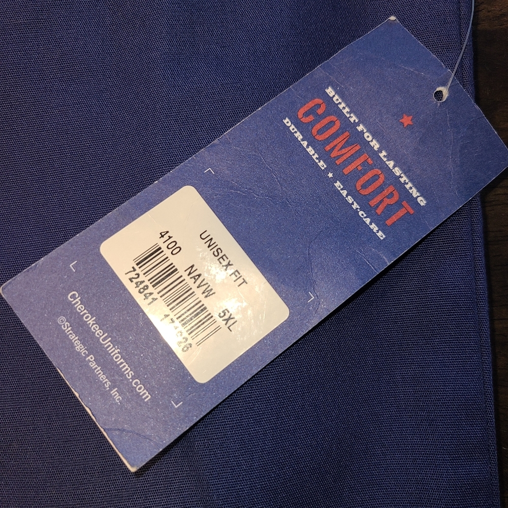 Scrubs - Picture 2 of 2